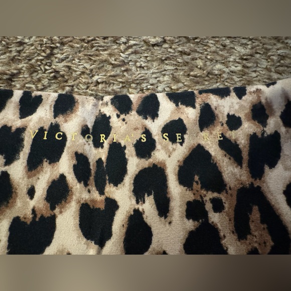 Victoria’s Secret Leggings - 14 - Picture 3 of 5